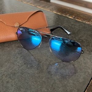 Ray Ban 3025 Blue Lens Aviator Sunglasses